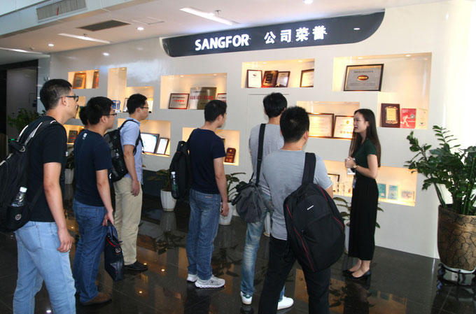 深信服榮譽資質(zhì)